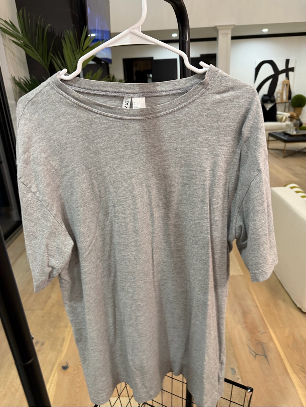 Divided Short Sleeve Crew Tee in Light Grey